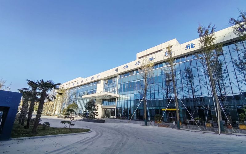 新乡市伟良筛分机械公司新厂区生产车间幕墙工程